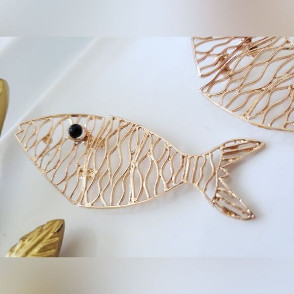 New! Zara Fish Earrings - Picture 3 of 7